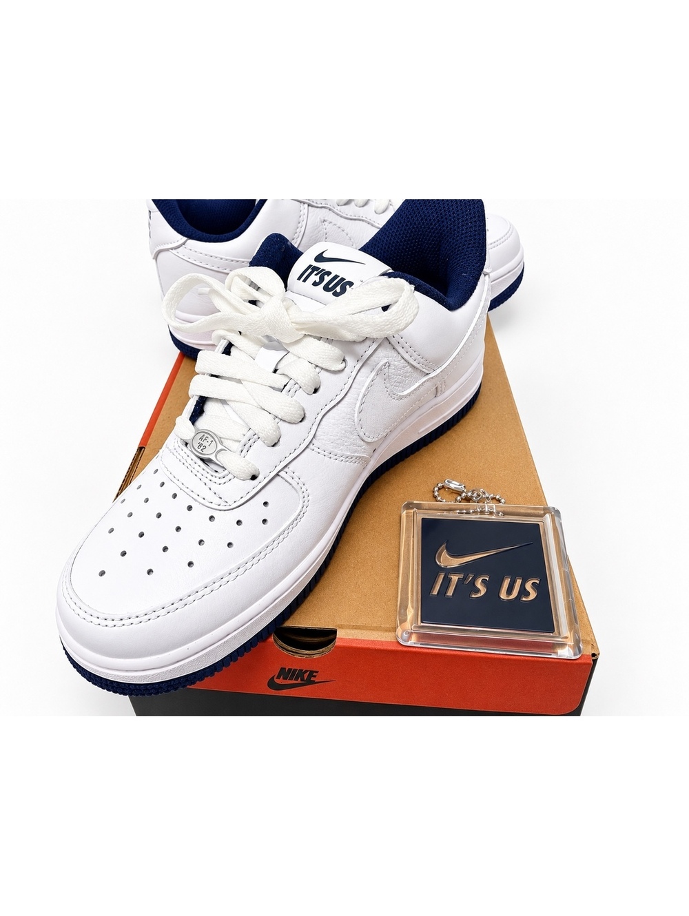 Nike Air Force 1 Low - White & Navy Sneaker size 3.5